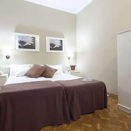 Apartmán 4-bedroom In Eixample 105