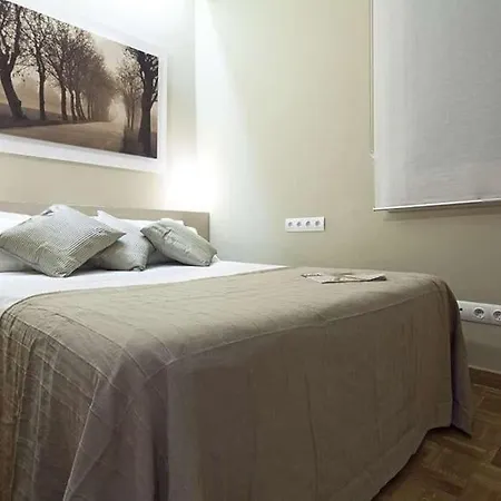 4-bedroom In Eixample 105 Apartmán